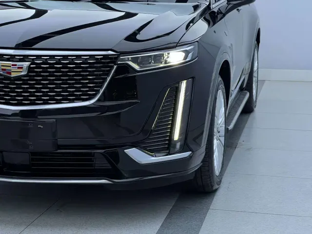 Cadillac XT6 — Фото автомобиля 2
