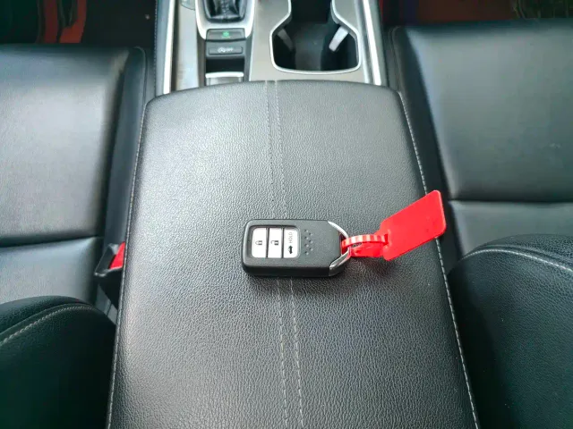 Honda Accord — Фото автомобиля 16