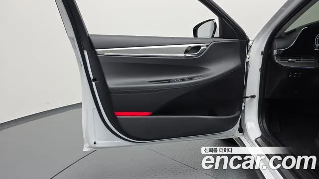 Hyundai Grandeur New — Фото автомобиля 13
