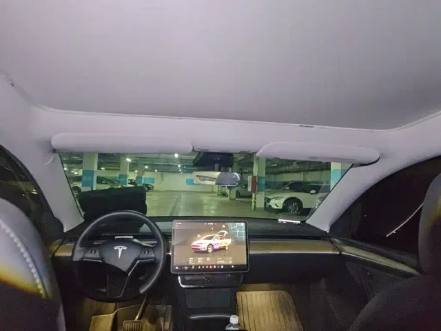 Tesla Model Y — Фото автомобиля 20