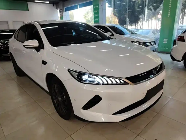 BYD Qin PLUS — Фото автомобиля 3