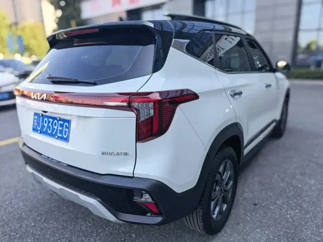 Kia Seltos — Фото автомобиля 3