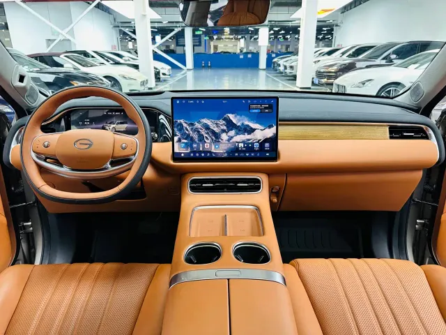 GAC Trumpchi Xiangwang S9 — Фото автомобиля 6