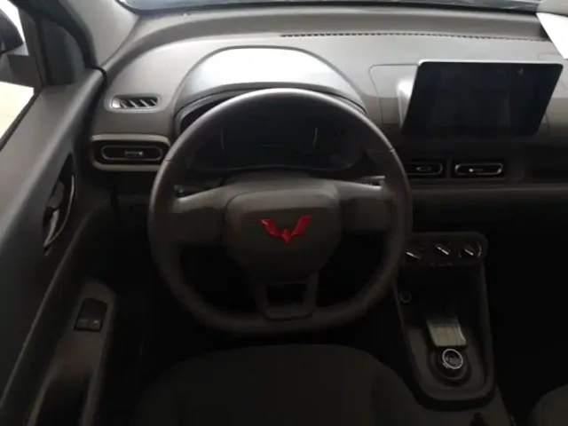 Wuling Hongguang — Фото автомобиля 10