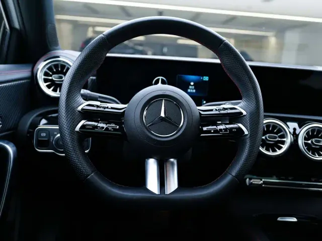 Mercedes-Benz A-Class — Фото автомобиля 21