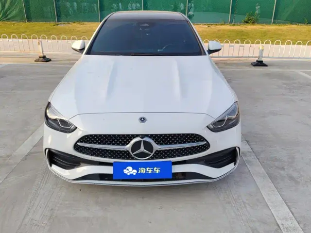 Mercedes-Benz C-Class — Фото автомобиля 2