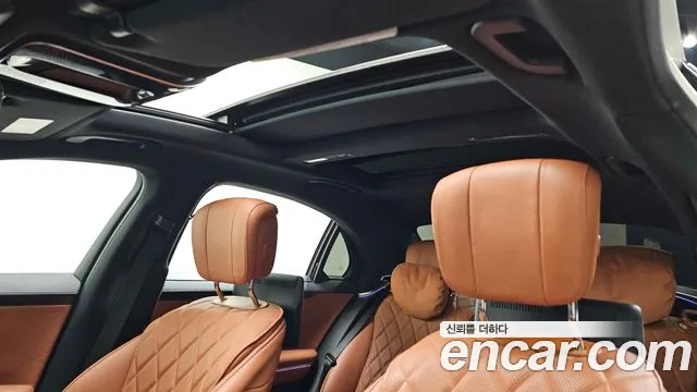 Mercedes-Benz S-Class — Фото автомобиля 26
