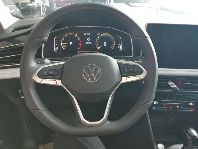 Volkswagen Tiguan L — Фото автомобиля 6