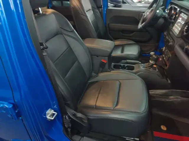 Jeep Wrangler — Фото автомобиля 19