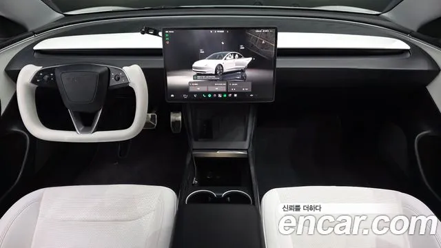 Tesla Model 3 — Фото автомобиля 7