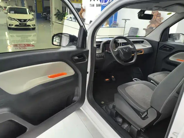 Wuling Hongguang Mini EV — Фото автомобиля 15