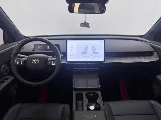 Toyota BoZhi 3X — Фото автомобиля 16