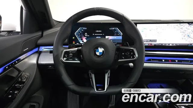 BMW 5 Series G60 — Фото автомобиля 12