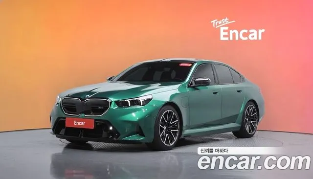 Фотография автомобиля — BMW M5 G90