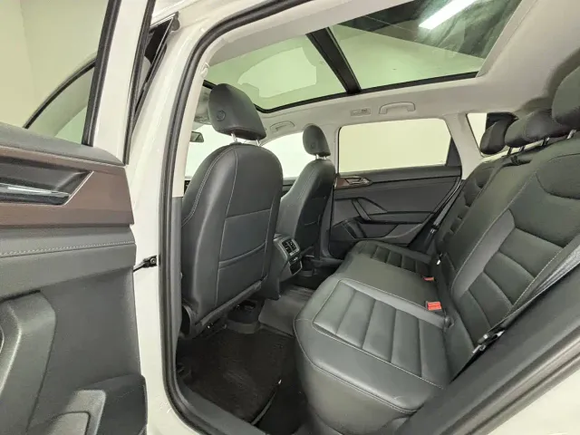 Volkswagen Tharu — Фото автомобиля 9