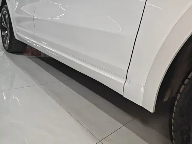 Li Auto ONE — Фото автомобиля 20