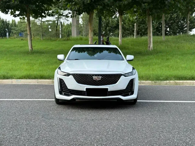 Cadillac CT5 — Фото автомобиля 3