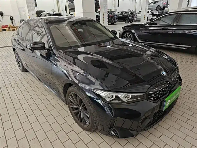 BMW 3 Series — Фото автомобиля 3