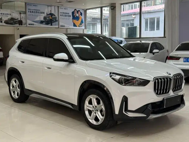BMW X1 — Фото автомобиля 3