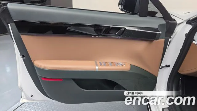 Hyundai Grandeur GN7 — Фото автомобиля 13