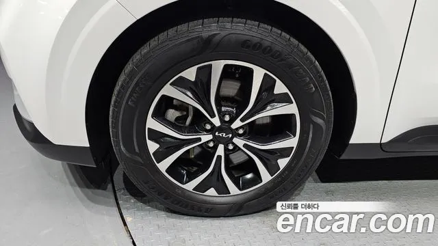 Kia Canival Carnival 4 поколение Дизель 9 мест Prestige — Фото автомобиля 5