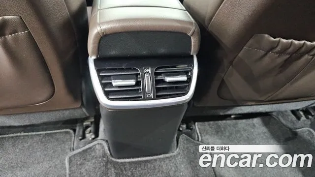 Hyundai Grandeur Новый Grandeur IG 3.0 LPi (Для проката) — Фото автомобиля 30