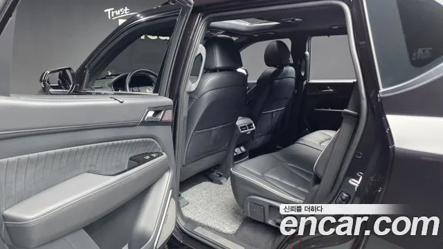 KG_Mobility_Ssangyong Rexton Rexton Arena Дизель 2.2 4WD — Фото автомобиля 21