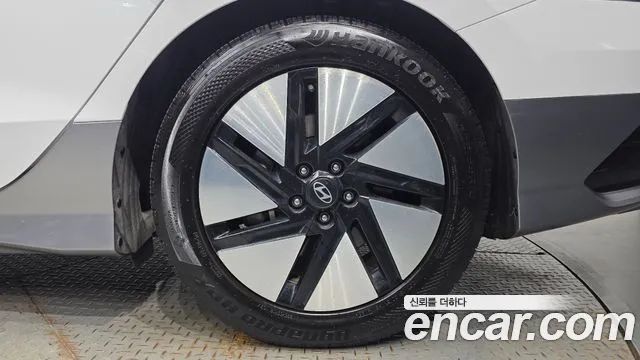 Hyundai Ioniq 6 — Фото автомобиля 6