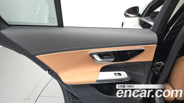 Mercedes-Benz E-Class W214 — Фото автомобиля 14