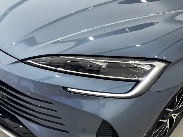 BYD Seal 07 DM-i — Фото автомобиля 3