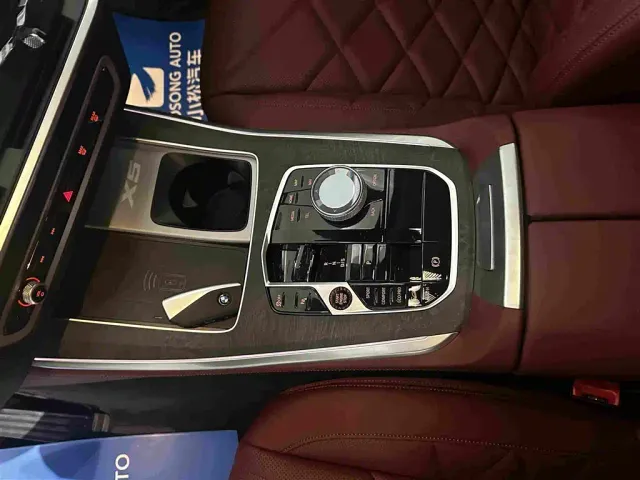 BMW X5 — Фото автомобиля 10