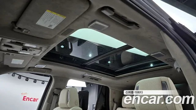 Cadillac Escalade Generation 5 — Фото автомобиля 15