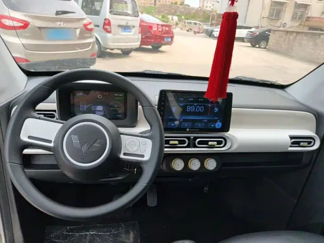 Wuling Hongguang Mini EV — Фото автомобиля 9