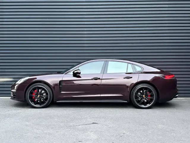 Porsche Panamera — Фото автомобиля 3