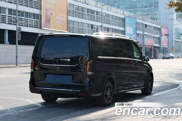 Mercedes-Benz V-Class — Фото автомобиля 4