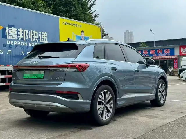 Audi Q4 e-tron — Фото автомобиля 9