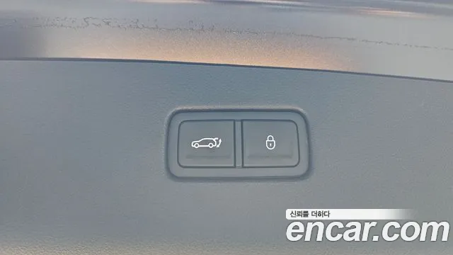 Genesis GV70 — Фото автомобиля 23
