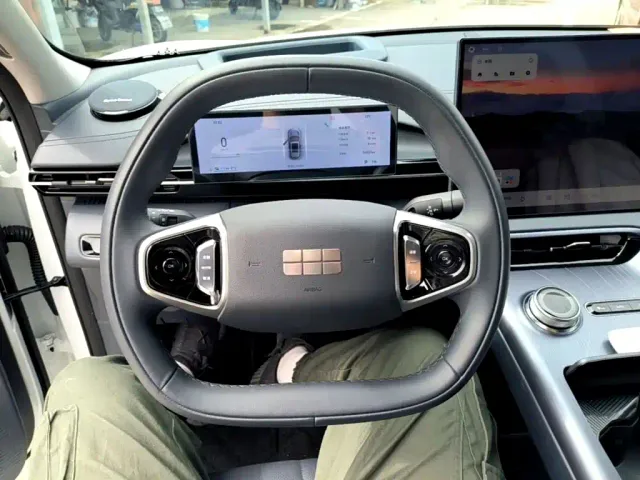 Geely Galaxy E5 — Фото автомобиля 10