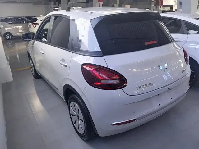 Wuling Bingo — Фото автомобиля 4