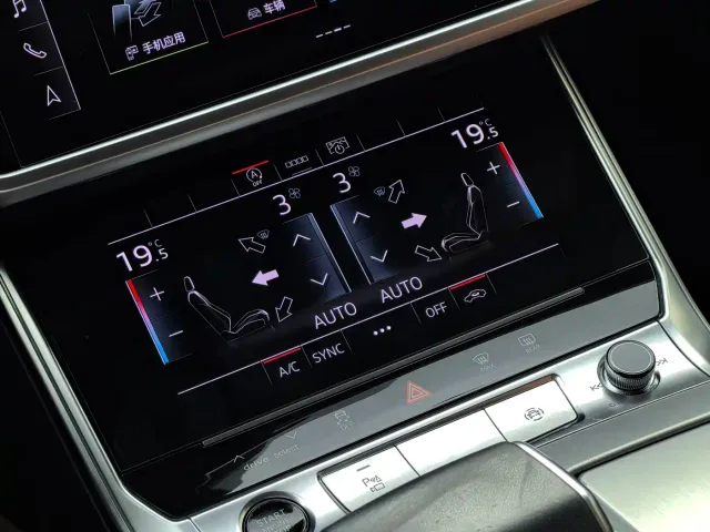 Audi A7L — Фото автомобиля 13