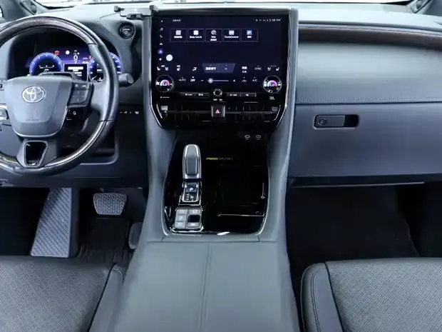 Toyota Alphard — Фото автомобиля 19