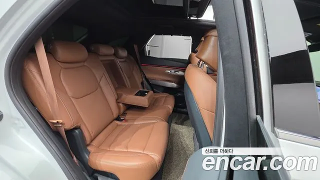 Genesis GV70 — Фото автомобиля 18