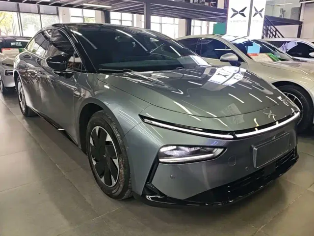 Xpeng P7+ — Фото автомобиля 3