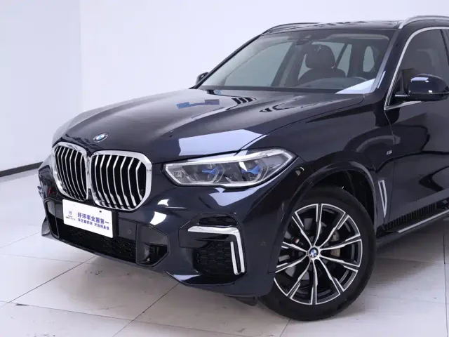 BMW X5 — Фото автомобиля 3