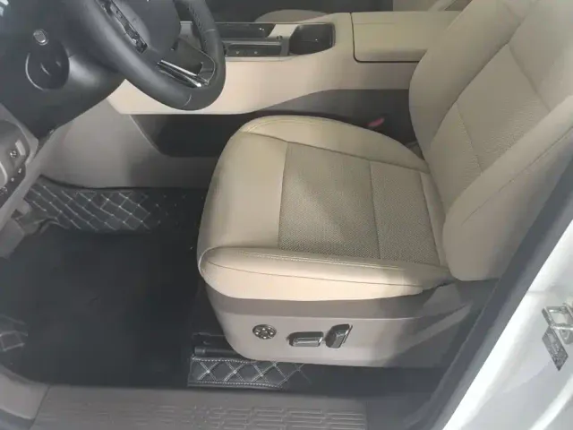 Haval Menglong PLUS — Фото автомобиля 9