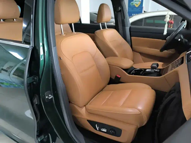 Li Auto ONE — Фото автомобиля 24