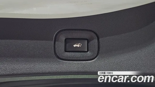Renault-KoreaSamsung QM6 Новый QM6 2.0 LPe LE Signature 2WD — Фото автомобиля 20