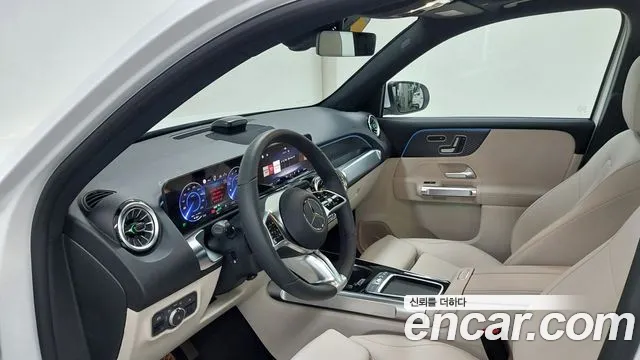 Mercedes-Benz EQB — Фото автомобиля 14