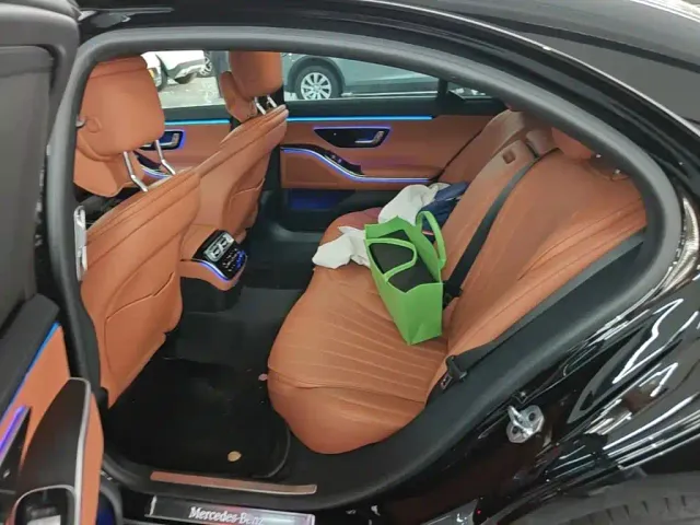 Mercedes-Benz S-Class — Фото автомобиля 16