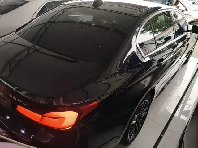 BMW 5 Series — Фото автомобиля 6